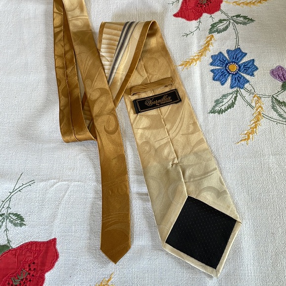 Versailles by Piattelli gold toned tie w black, gray, brown, geometric design - Picture 4 of 6